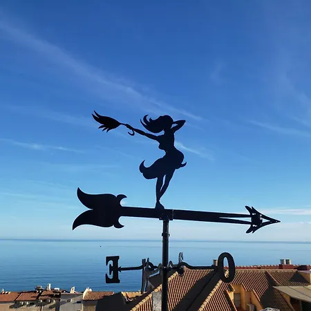 Apartman Volveremos - Sea Views Penthouse *